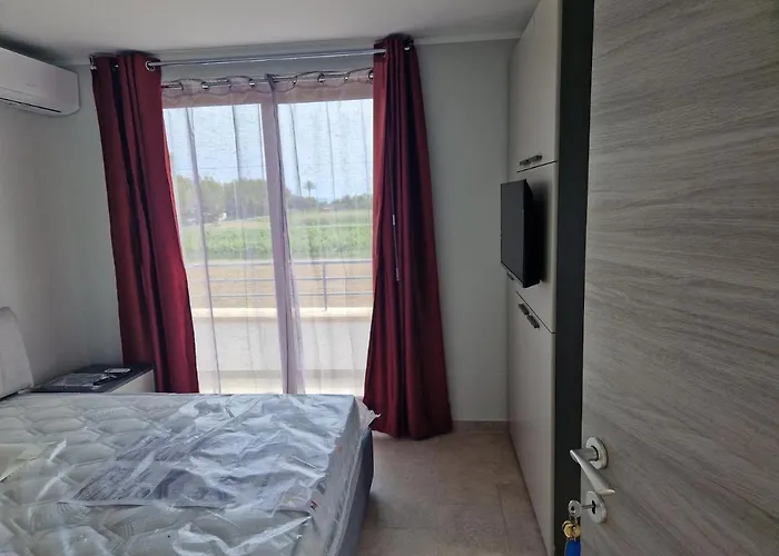 Tavernese Per Ferie לינה וארוחת בוקר 3*